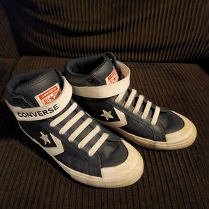 Boys hightop Converse